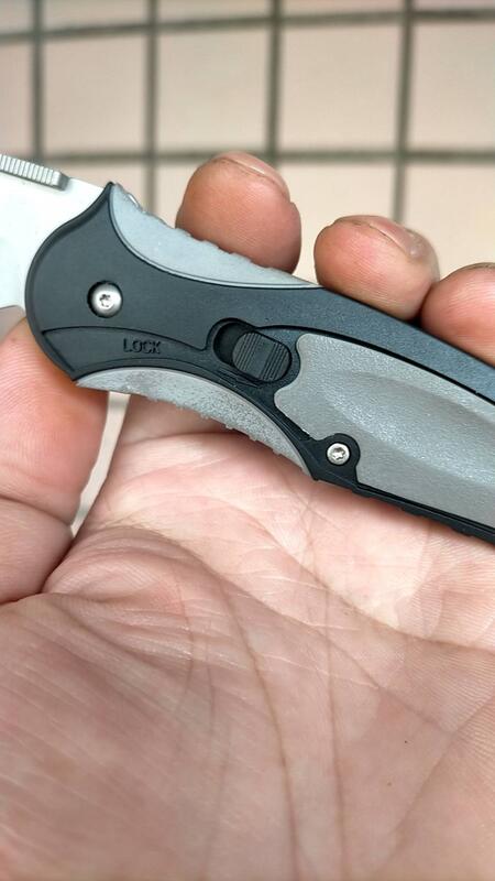 GERBER  Assisted opening folding blade 0135